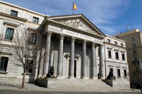 El Proyecto de Ley será remitido a Cortes para su tramitación parlamentaria.